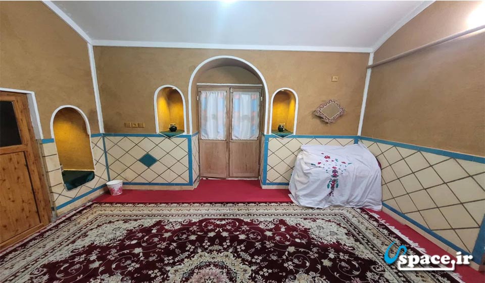 نمای  داخل اتاق زمرد اقامتگاه بوم گردی ترنج - کاشان - اصفهان