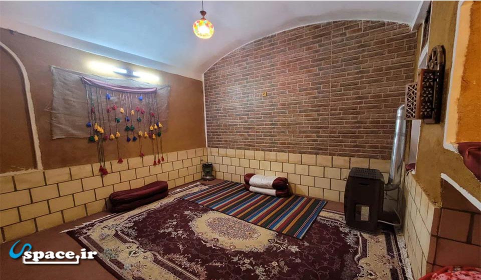 نمای  داخل اتاق یاقوت اقامتگاه بوم گردی ترنج - کاشان - اصفهان