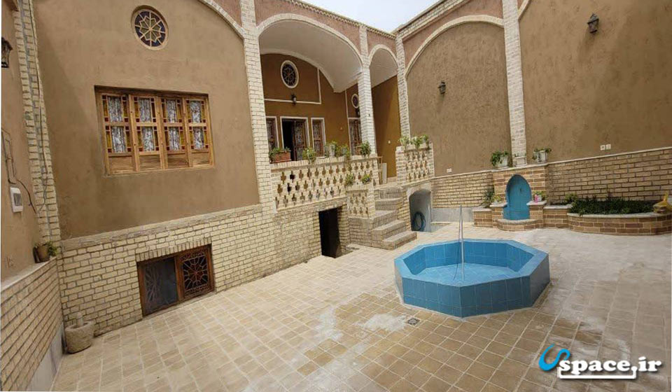 نمای محوطه اقامتگاه بوم گردی ترنج - کاشان - اصفهان